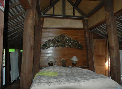 b-timber-house-3.jpg