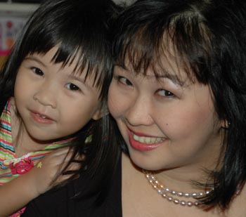 a-mom-baby-3.jpg