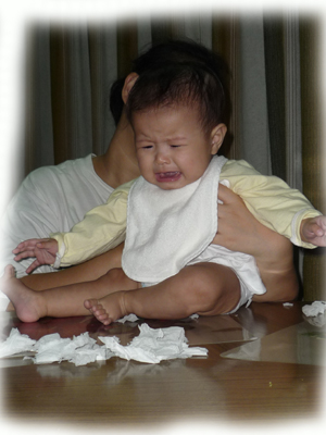baby-tearing-tissues baby-tearing-tissues