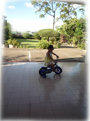 kid-cycling kid-cycling
