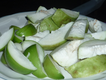 Thai apples and guava