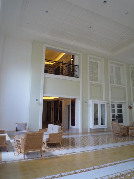 d015 lobby