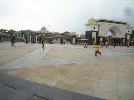Agongs Palace 9a